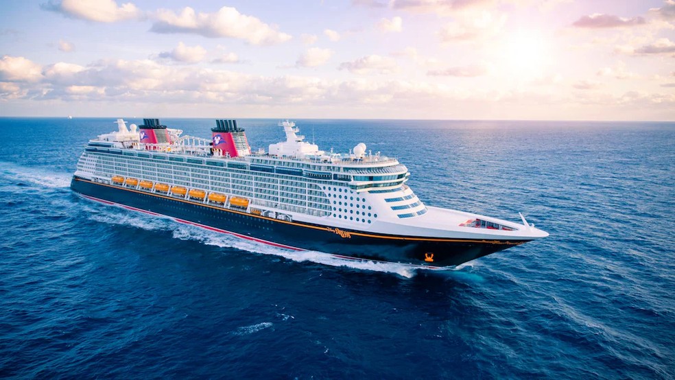O navio Disney Dream， onde ocorreu o acidente com a menina e o pai — Foto: Disney/Divulgação