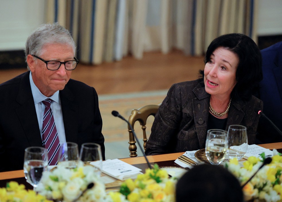 Bill Gates， fundador da Microsoft， e a CEO da Oracle， Safra Catz. — Foto: REUTERS/Brian Snyder